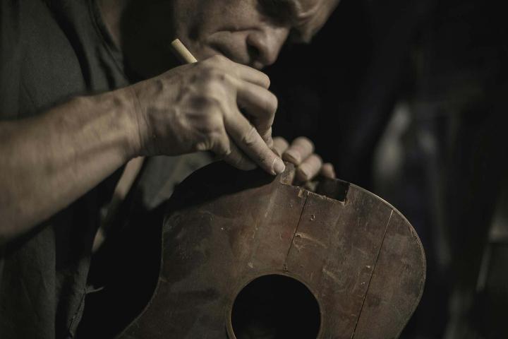 Luthier La Celle-Saint-Cloud